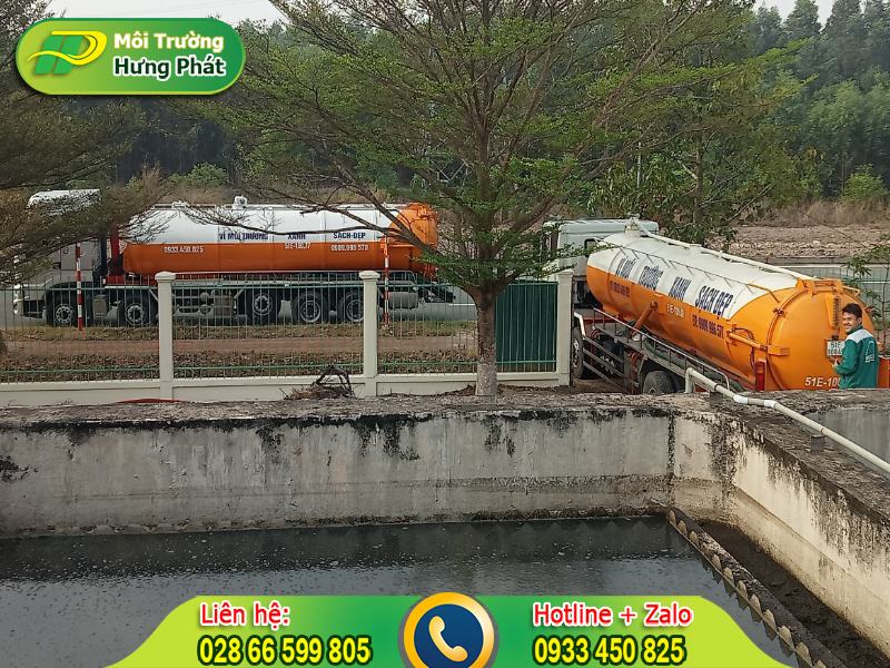 H&uacute;t chất thải c&ocirc;ng nghiệp quận 9 thi c&ocirc;ng đảm bảo an to&agrave;n sạch sẽ