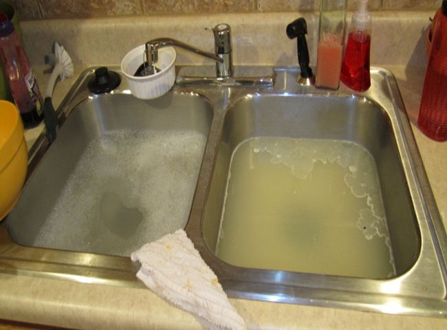 Thợ th&ocirc;ng tắc bồn rửa b&aacute;t quận 9